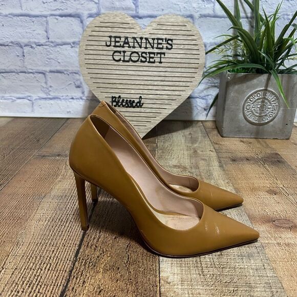 Schutz x Revolve Lou Pump in Dark Caramel - Picture 10 of 13